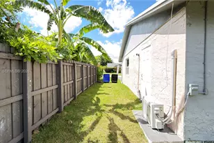 8151 SW 7th St, North Lauderdale, FL 33068 - Photo 41