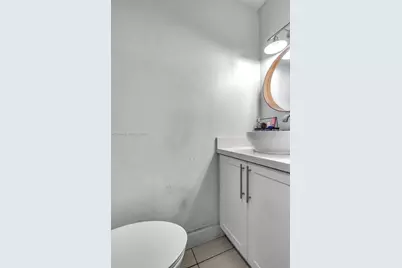 2421 W 52nd Pl #2-1, Hialeah, FL 33016 - Photo 13