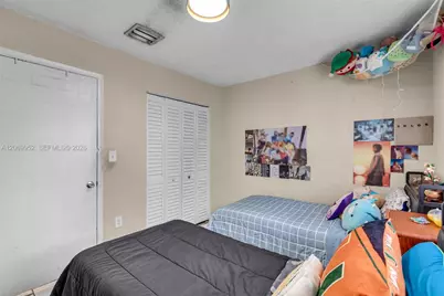 2421 W 52nd Pl #2-1, Hialeah, FL 33016 - Photo 15