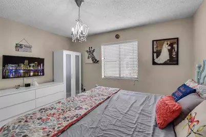 2421 W 52nd Pl #2-1, Hialeah, FL 33016 - Photo 19