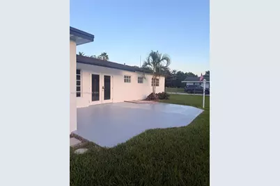 18608 SW 93rd Pl, Cutler Bay, FL 33157 - Photo 27