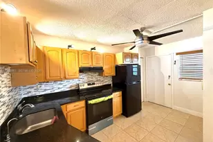 1660 NE 191st St, Miami, FL 33179 - Photo 3