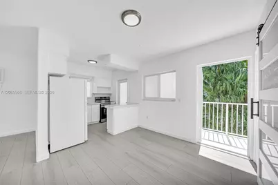 1420 Pennsylvania Ave #310, Miami Beach, FL 33139 - Photo 3