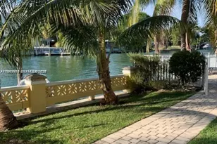 4812 Pine Tree Dr, Miami Beach, FL 33140 - Photo 17