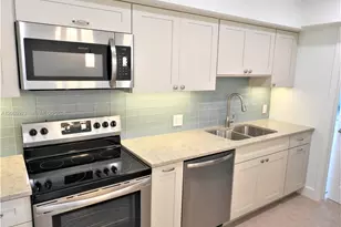8401 SW 107th Ave, Miami, FL 33173 - Photo 9