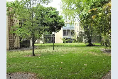 8401 SW 107th Ave #211E, Miami, FL 33173 - Photo 37