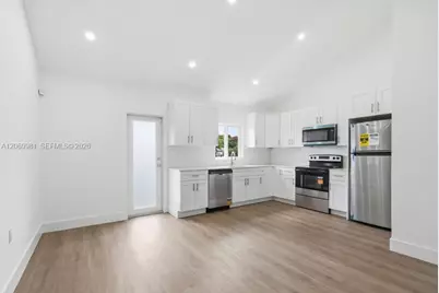 4122 NW 11th Pl, Miami, FL 33127 - Photo 11