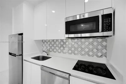 801 15th St #108, Miami Beach, FL 33139 - Photo 3