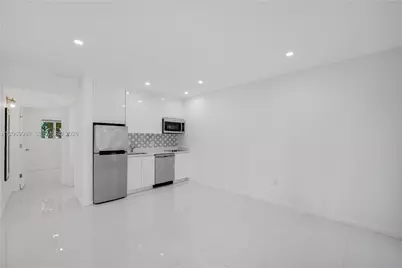 801 15th St #108, Miami Beach, FL 33139 - Photo 7