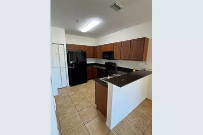 10870 NW 88 Terrace #208, Doral, FL 33178 - Photo 3