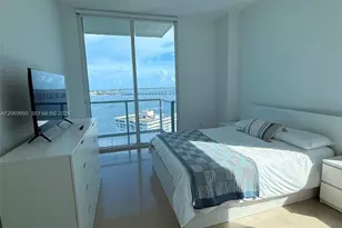 218 SE 14th St, Miami, FL 33131 - Photo 5
