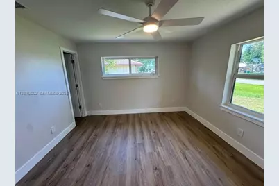 5701 Myrtle Dr, Fort Pierce, FL 34982 - Photo 15