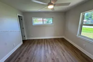 5701 Myrtle Dr, Fort Pierce, FL 34982 - Photo 15