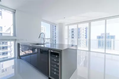 1080 Brickell Ave #3406, Miami, FL 33131 - Photo 7