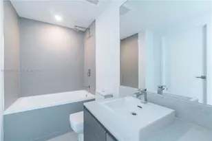 1080 Brickell Ave, Miami, FL 33131 - Photo 19