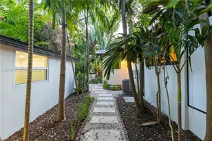 10901 NE 3rd Ave, Miami, FL 33161 - Photo 31