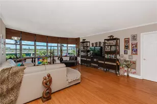3051 NE 48th St, Fort Lauderdale, FL 33308 - Photo 13
