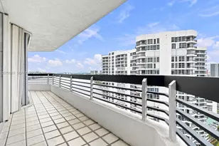 19195 NE 36th Ct, Aventura, FL 33180 - Photo 25