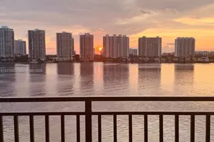 17720 N Bay Rd, Sunny Isles Beach, FL 33160 - Photo 21