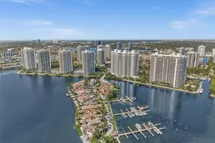 3000 Island Blvd, Aventura, FL 33160 - Photo 53