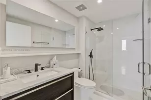 17875 Collins Ave, Sunny Isles Beach, FL 33160 - Photo 29