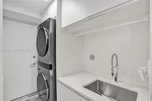 17875 Collins Ave, Sunny Isles Beach, FL 33160 - Photo 41