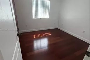 7776 W 36th Ave, Hialeah, FL 33018 - Photo 9
