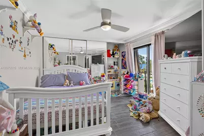 953 Springdale Cir, Palm Springs, FL 33461 - Photo 25