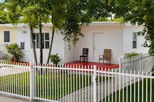 1130 NE 111th St, Miami, FL 33161 - Photo 1