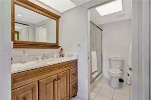 12500 SW 6th St, Pembroke Pines, FL 33027 - Photo 13
