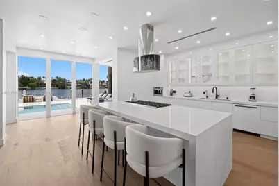 257 N Coconut Ln, Miami Beach, FL 33139 - Photo 9