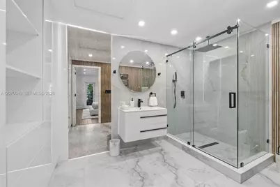 257 N Coconut Ln, Miami Beach, FL 33139 - Photo 29