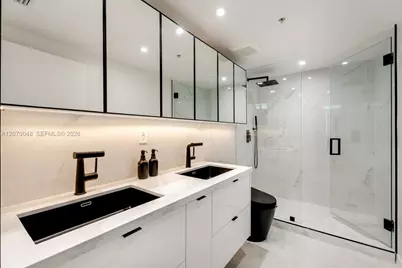 335 S Biscayne Blvd #2609, Miami, FL 33131 - Photo 17