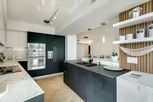 335 S Biscayne Blvd, Miami, FL 33131 - Photo 11