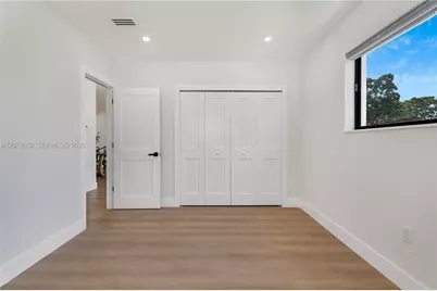 480 NE 109th St, Miami, FL 33161 - Photo 17