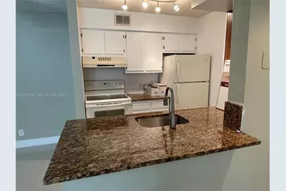 2826 S University Dr #3101, Davie, FL 33328 - Photo 9
