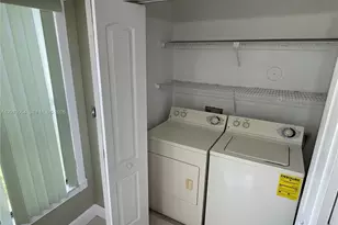2826 S University Dr, Davie, FL 33328 - Photo 21