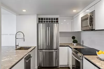 540 Brickell Key Dr #1519, Miami, FL 33131 - Photo 7