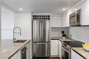 540 Brickell Key Dr, Miami, FL 33131 - Photo 7