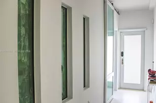 4710 Pine Tree Dr, Miami Beach, FL 33140 - Photo 21