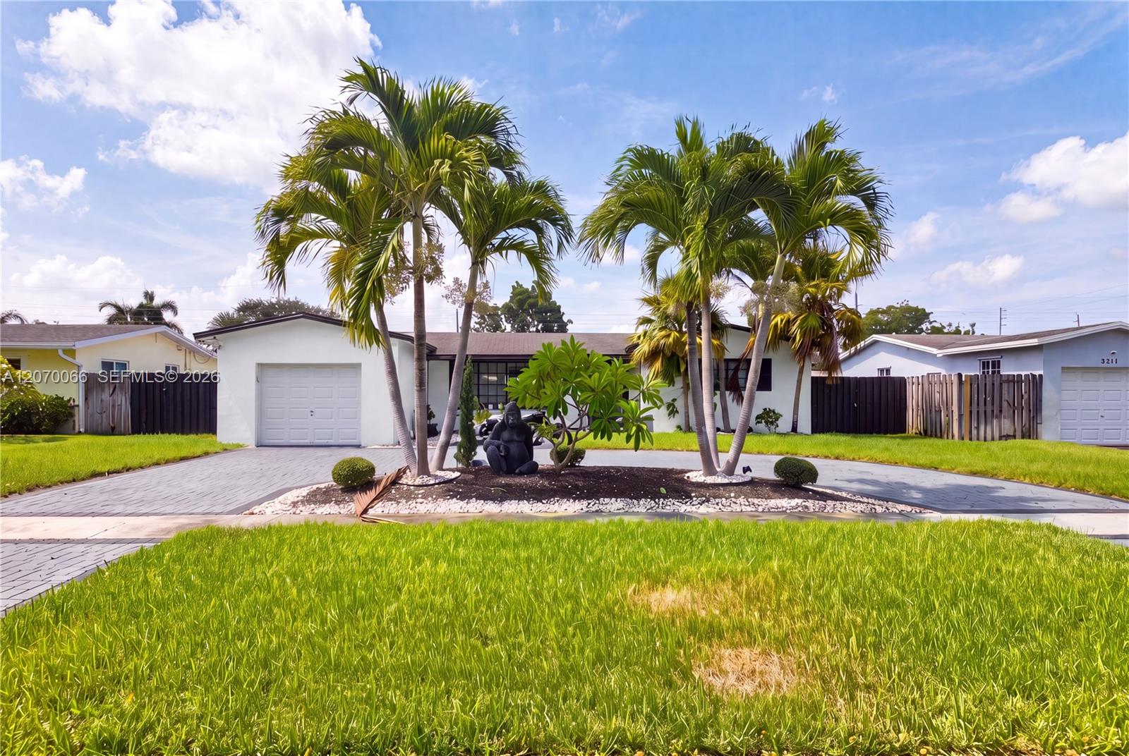 5321 Lincoln St #5321 - 5321 Lincoln St #5321, Hollywood, FL 33021 Luxury Property | Jose Angel Pina