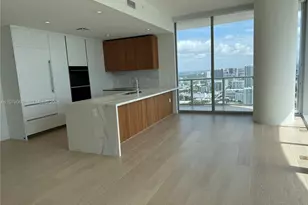 1400 Biscayne Blvd, Miami, FL 33132 - Photo 11