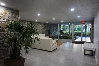 210 Seaview Dr #308, Key Biscayne, FL 33149 - Photo 3
