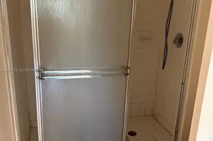 2255 SE 27th Dr, Homestead, FL 33035 - Photo 9