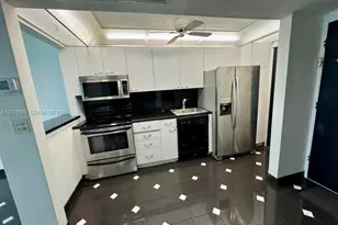 5401 Collins Ave, Miami Beach, FL 33140 - Photo 11