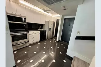 5401 Collins Ave #144, Miami Beach, FL 33140 - Photo 15