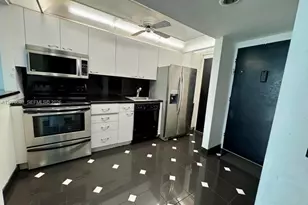 5401 Collins Ave, Miami Beach, FL 33140 - Photo 29