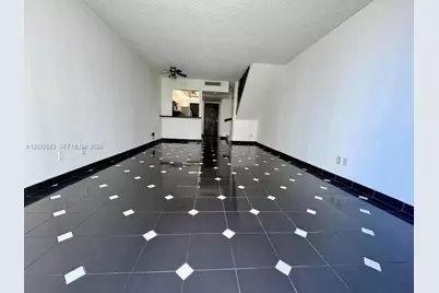 5401 Collins Ave #144, Miami Beach, FL 33140 - Photo 17