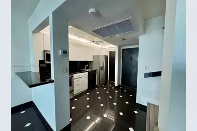 5401 Collins Ave #144, Miami Beach, FL 33140 - Photo 13
