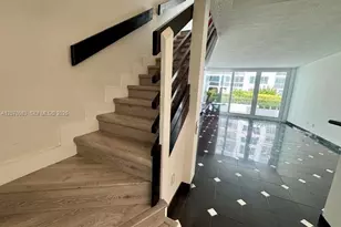 5401 Collins Ave, Miami Beach, FL 33140 - Photo 19